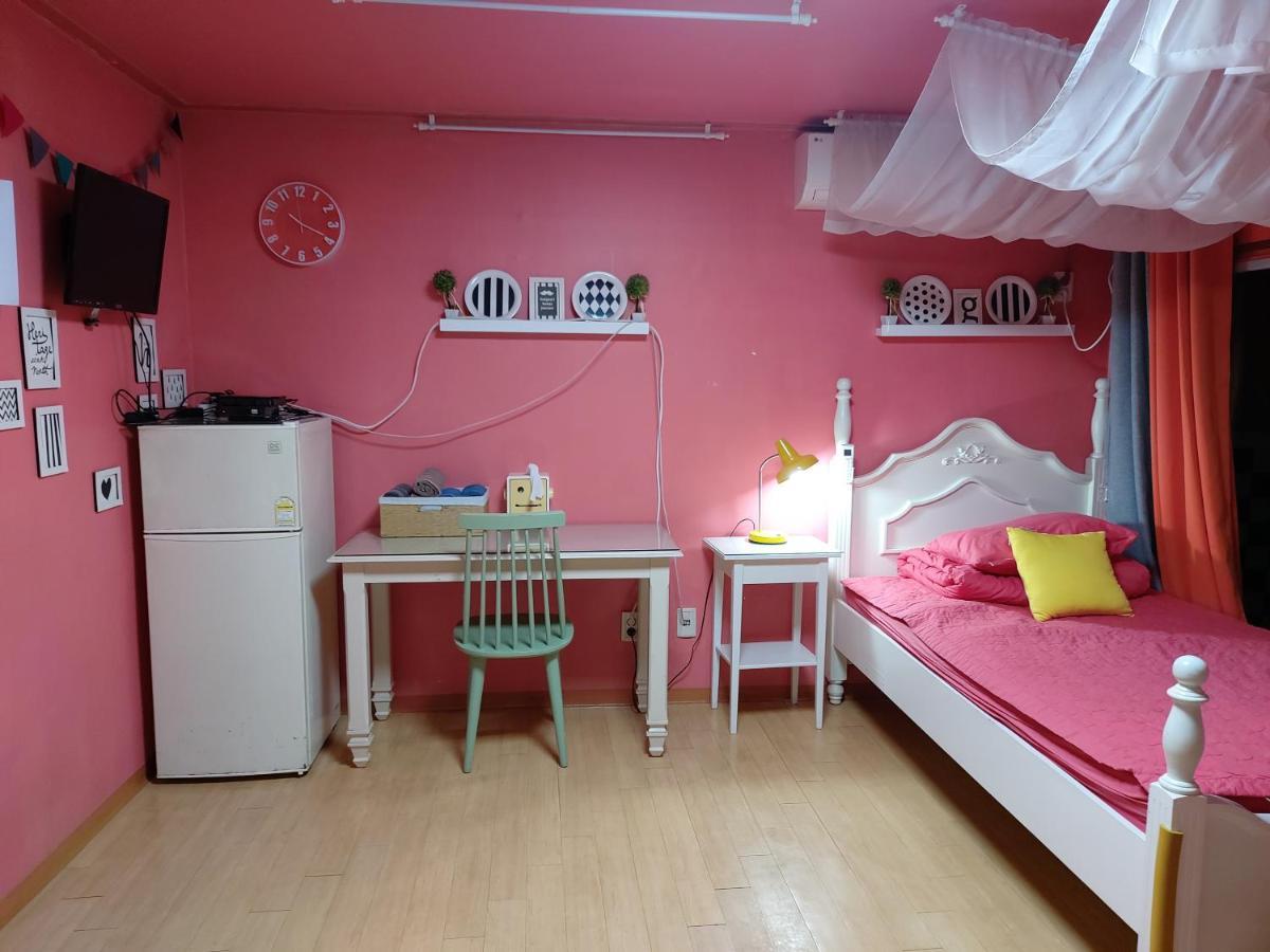 Han River Residence & Guesthouse Séoul Extérieur photo