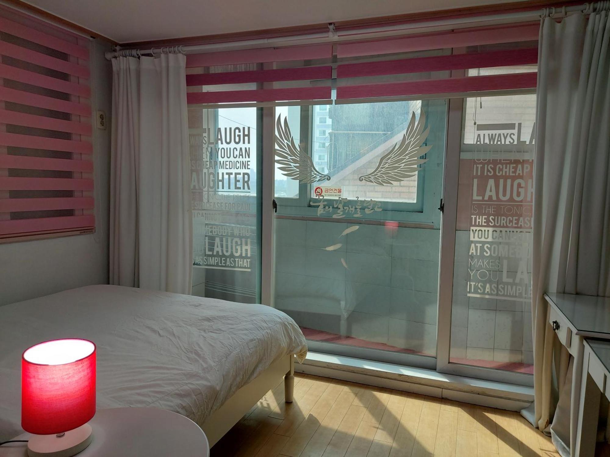 Han River Residence & Guesthouse Séoul Extérieur photo